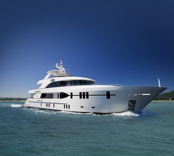 Yacht Ocean Alexander 120 Hull 3, A Christensen Superyacht ...